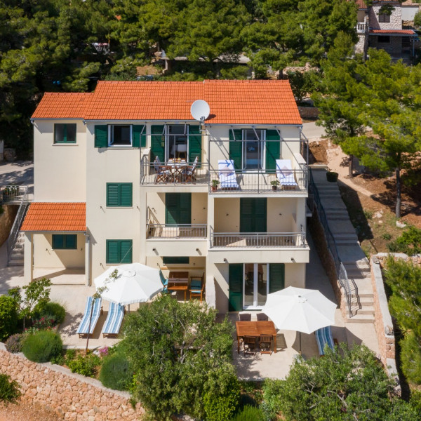 Apartments Silvana, APARTMENTS SILVANA Sveta Nedjelja, Otok Hvar