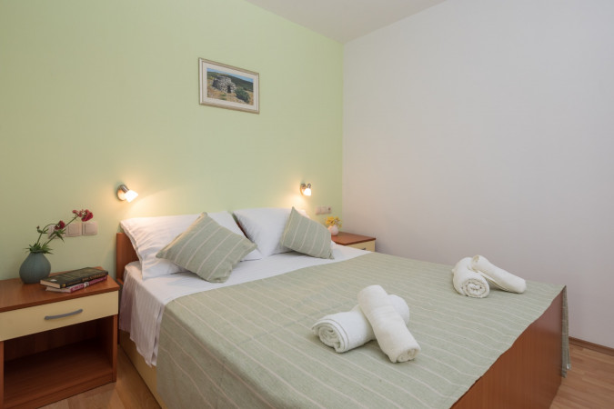 GREEN APARTMENT, APARTMENTS SILVANA Sveta Nedjelja, Otok Hvar