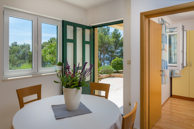 ORANGE APARTMENT, APARTMENTS SILVANA Sveta Nedjelja, Otok Hvar
