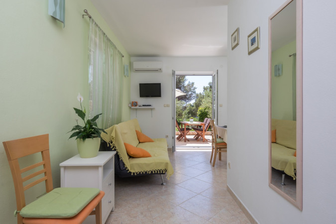 GREEN APARTMENT, APARTMENTS SILVANA Sveta Nedjelja, Otok Hvar