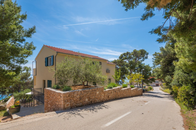 House SilvAna, APARTMENTS SILVANA Sveta Nedjelja, Otok Hvar