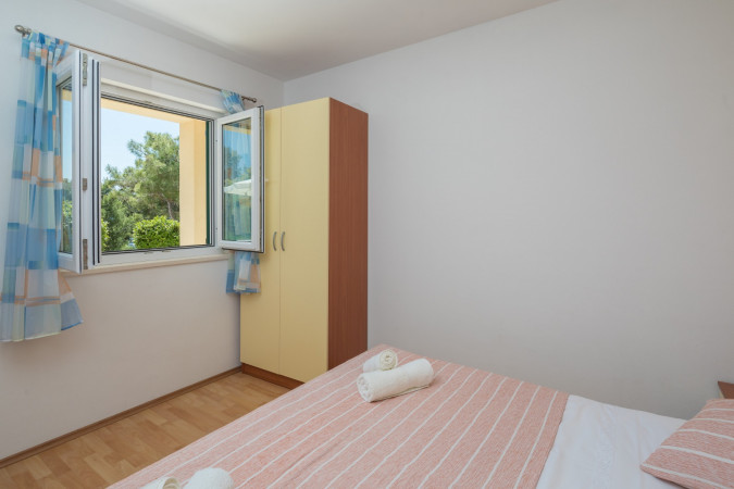 ORANGE APARTMENT, APARTMENTS SILVANA Sveta Nedjelja, Otok Hvar