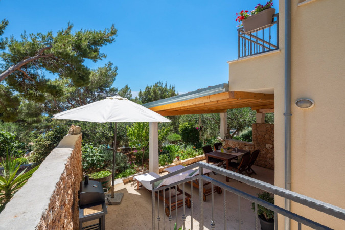 GREEN APARTMENT, APARTMENTS SILVANA Sveta Nedjelja, Otok Hvar